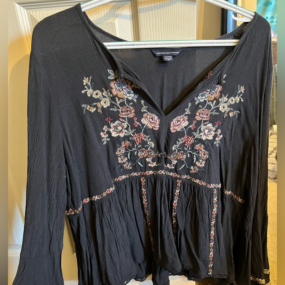 American Eagle shirt size XL